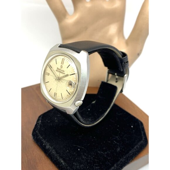 Bulova Accutron Men's Watch Vintage 1971 Quartz Silver Dial Black Leather Band - Picture 2 of 13